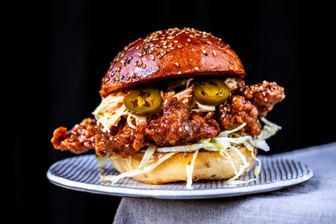 Spicy Chicken Burger mit Chow Wow Glaze